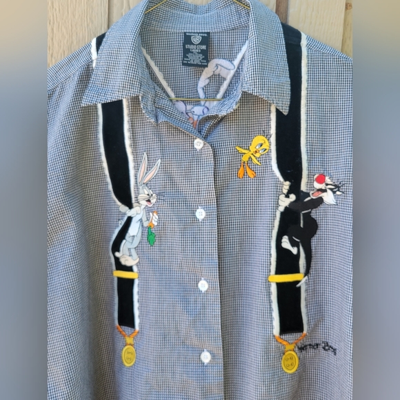 Warner Brothers Looney Tunes Button Down Shirt - Picture 2 of 11